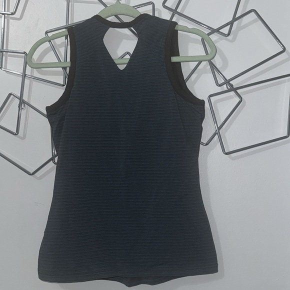 Nau Stylus Sleeveless Stripe - Women's-Tobac Stripe-X-Small - Picture 5 of 6